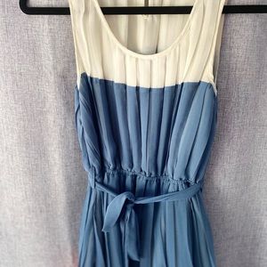 Blu pepper vintage dress with pleats